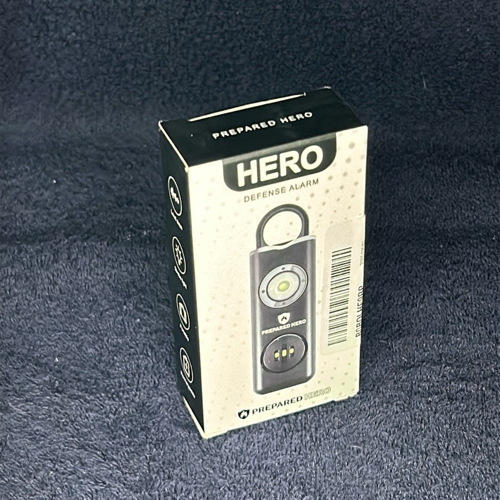Prepared Hero Defense Alarm. 130Db alert siren. Flashing or constant light. New